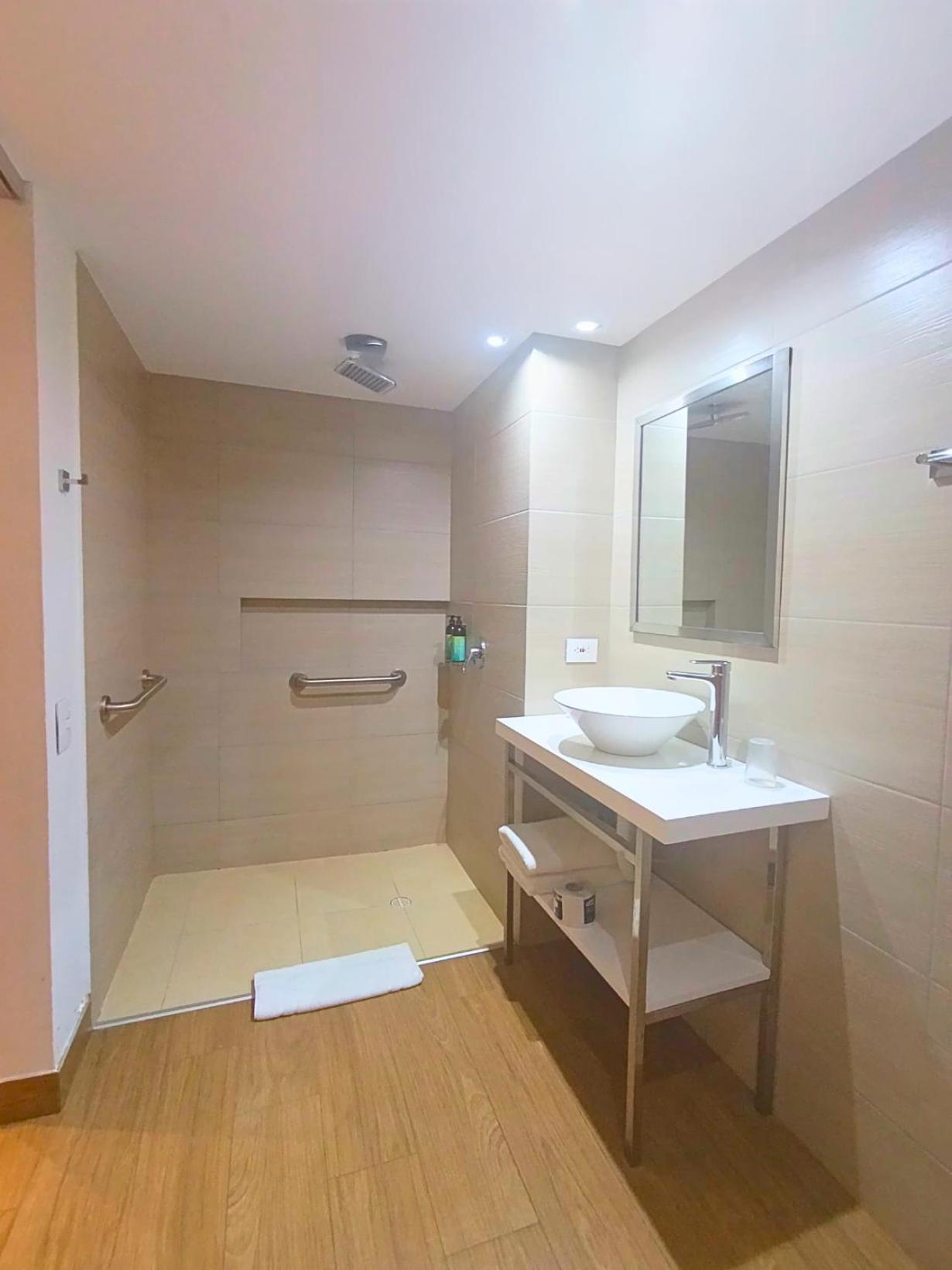 Wyndham Garden 3*